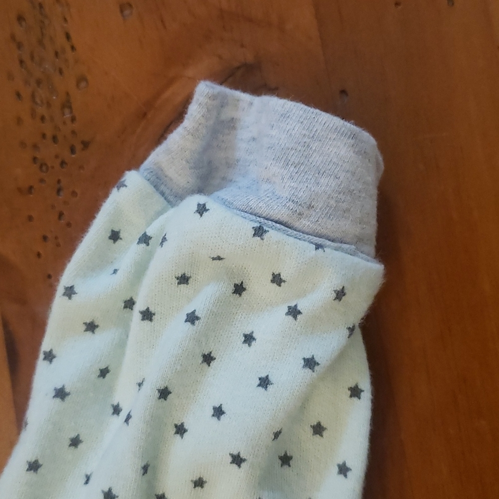 3/$10 Infant sleeper - Picture 6 of 9